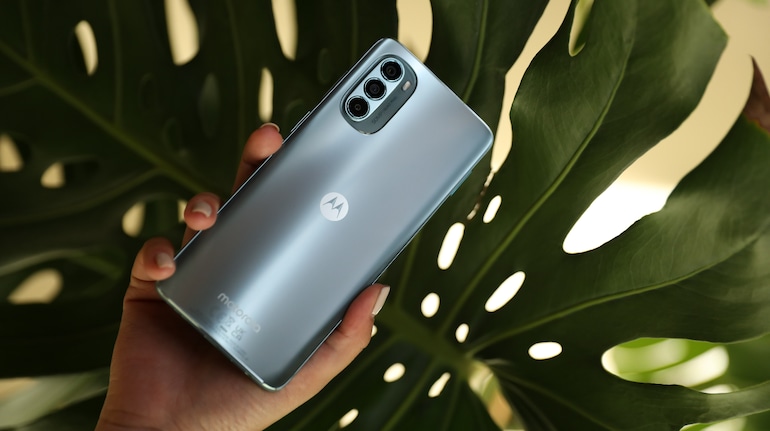 Moto G62