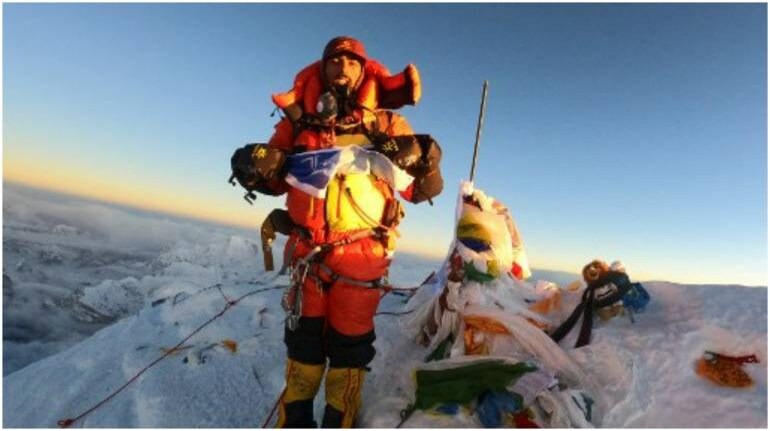 Indian climber, banned for faking Everest ascent, finds redemption ...