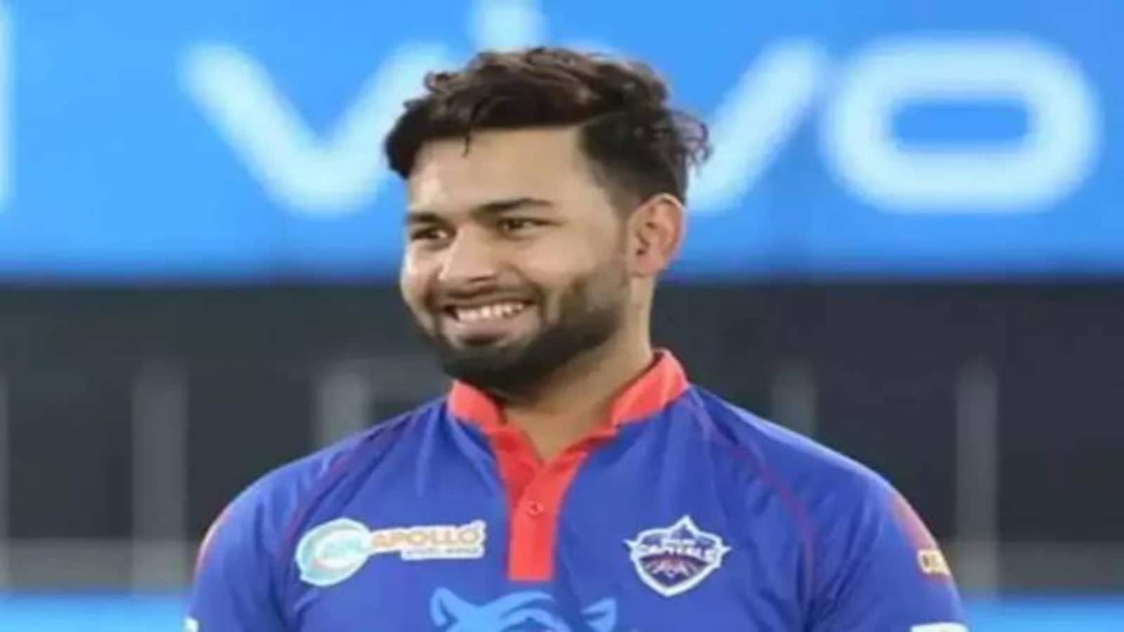 Star keeper Rishabh Pant suffers injuries in car accident