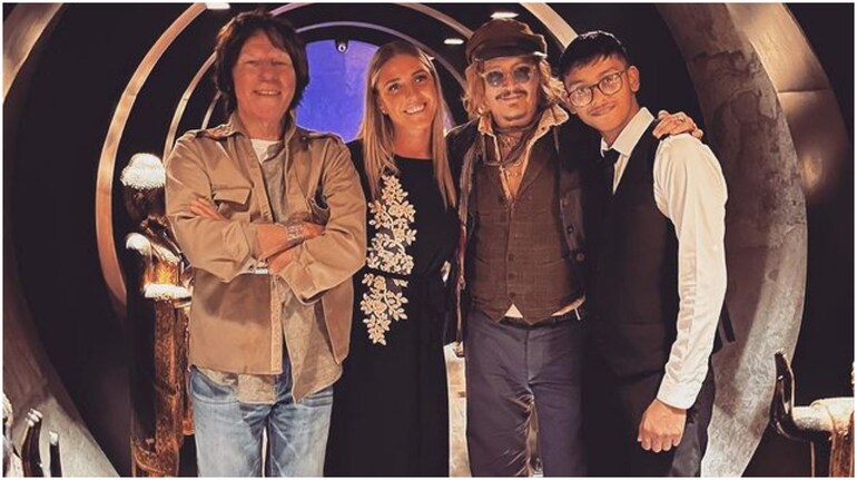 Johnny Depp was clicked at the Varanasi restaurant in Birmingham with his friends. (Image: @varanasi.restaurants/Instagram) Johnny Depp was clicked at the Varanasi restaurant in Birmingham with his friends. (Image: @varanasi.restaurants/Instagram)