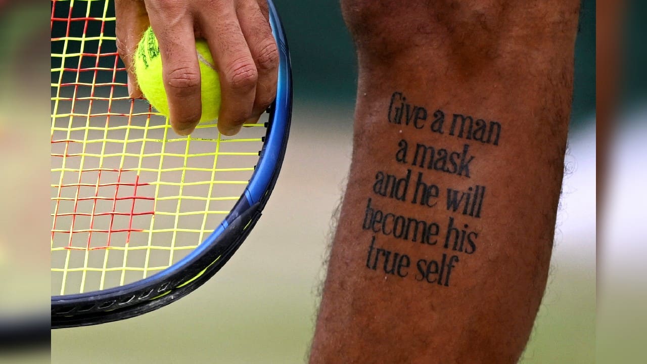 Nick Kyrgios shows off his sleeve tattoo during five-set thriller at  Wimbledon | Daily Mail Online