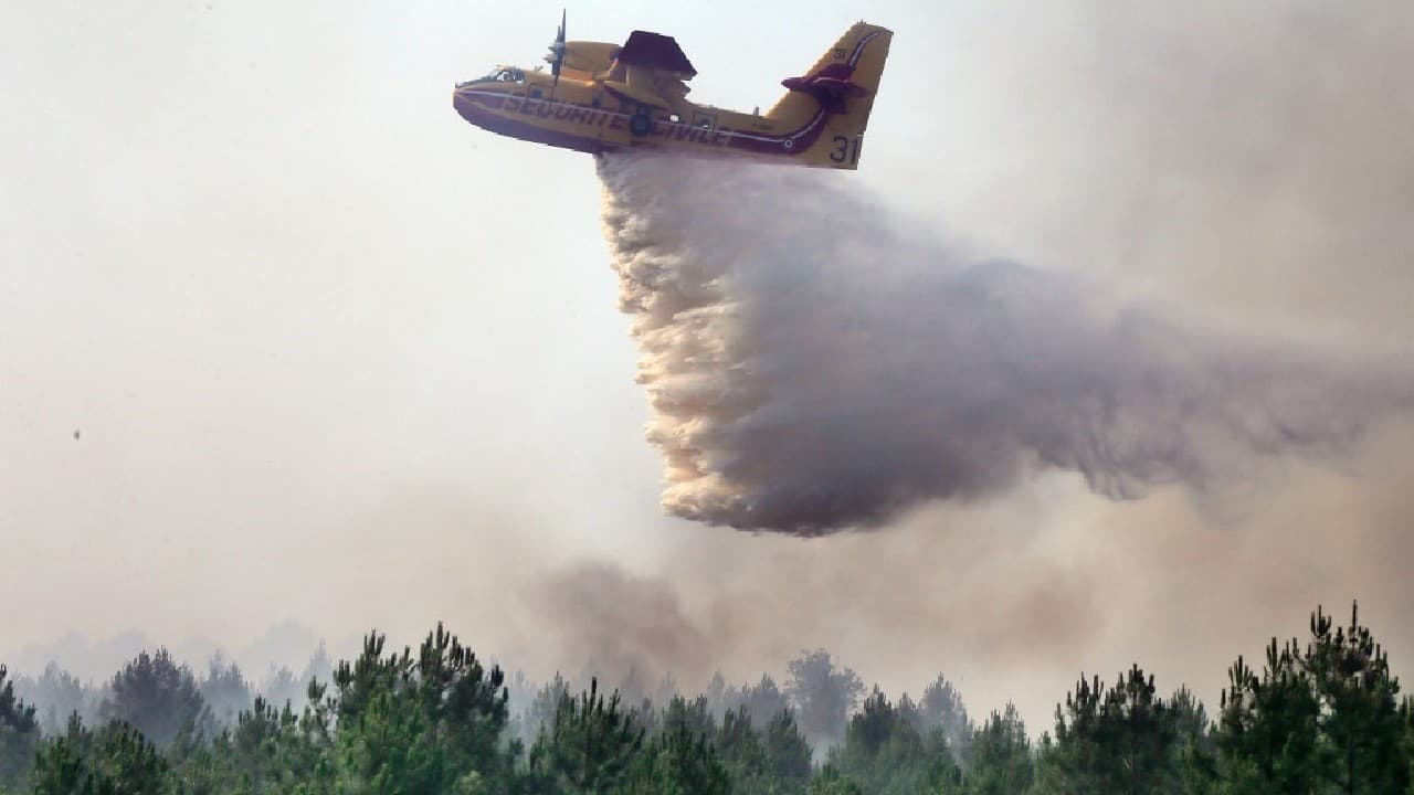 In Greece, a helicopter helping to fight a forest blaze on the island of Samos on July 13 crashed into the Aegean Sea, said the coastguard on July 13. Two crew members were seriously injured. (Image: AFP)