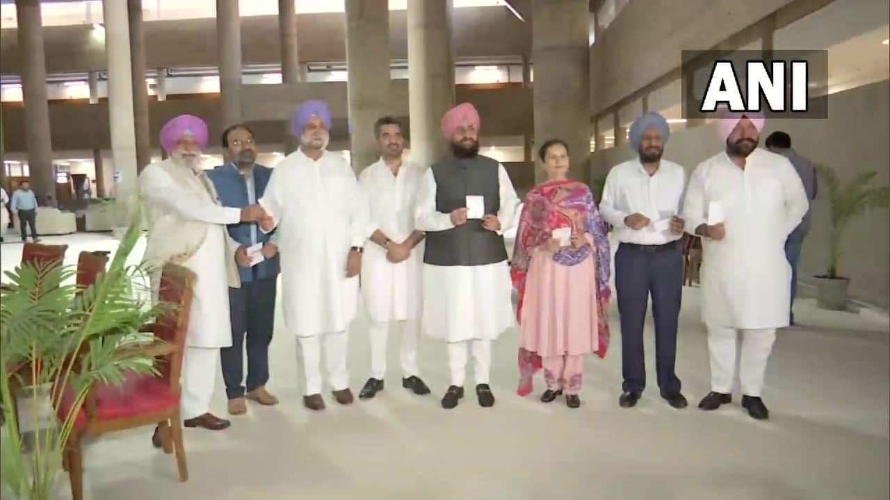 MLAs cast their votes for the Presidential election, at Punjab and Haryana Assemblies. (Image: Twitter @ANI)