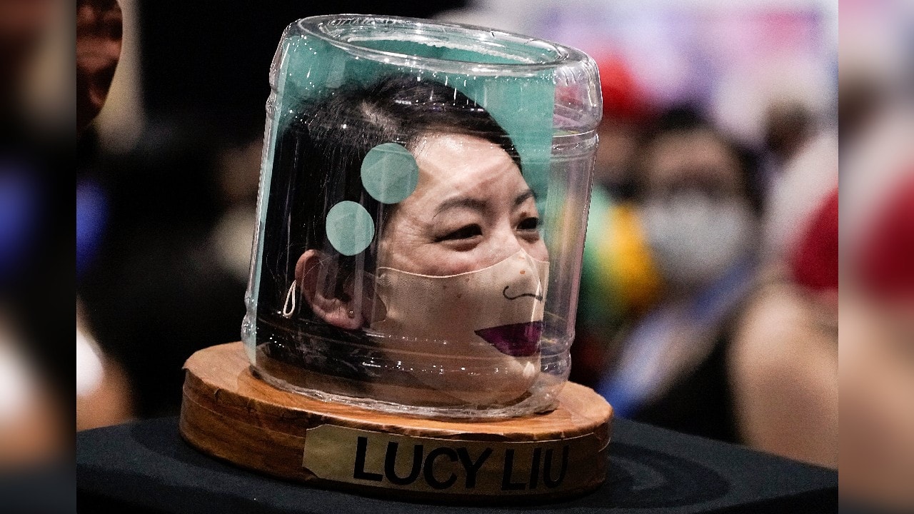A cosplayer dressed as the actress Lucy Liu, as depicted in the animated series Futurama, poses for a photo at Comic-Con International in San Diego, California, U.S., July 23. (Image: Reuters)