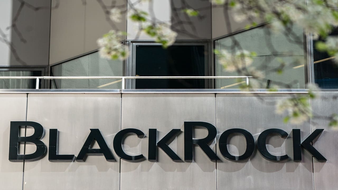 BlackRock not working on rival bid for Credit Suisse