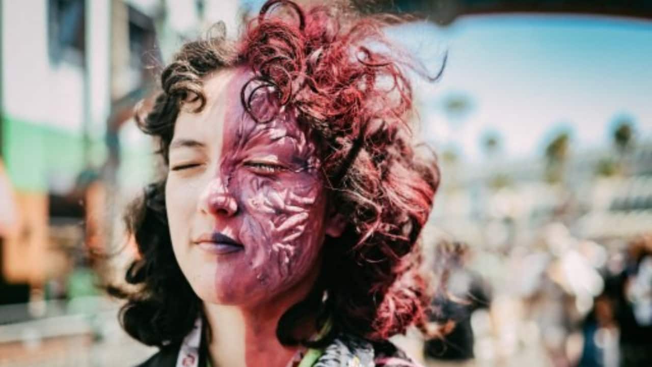 After two online-only Comic-Cons due to Covid-19, this year, huge lines of fans dressed as superheroes and space monsters were seen around the convention center beneath a blazing sun.