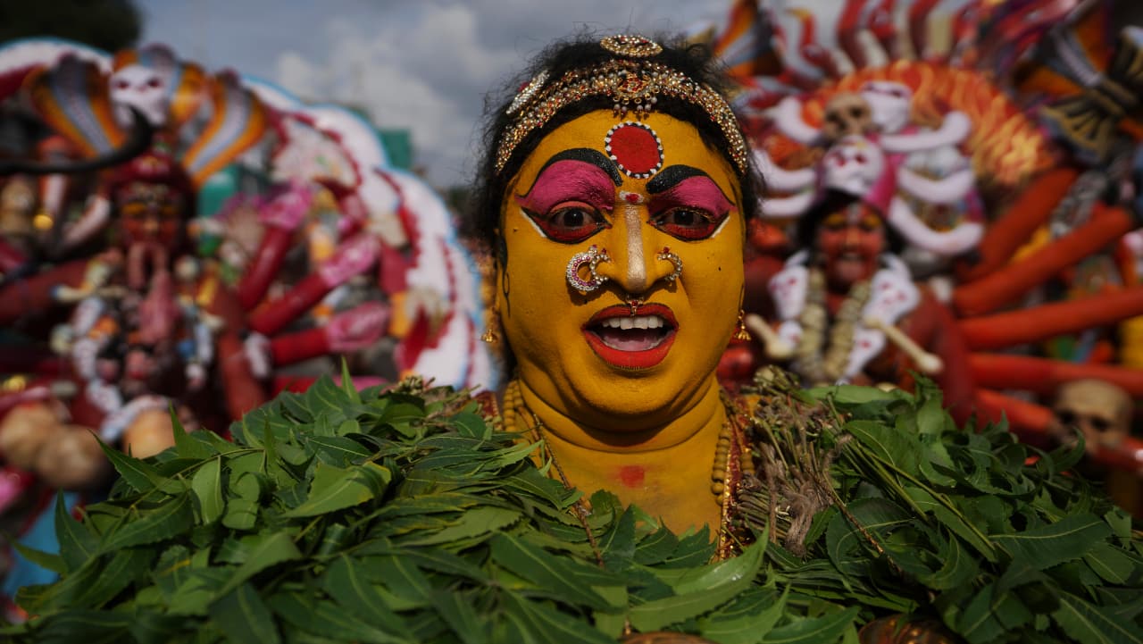 In Pics: Colours and costumes of Bonalu festival
