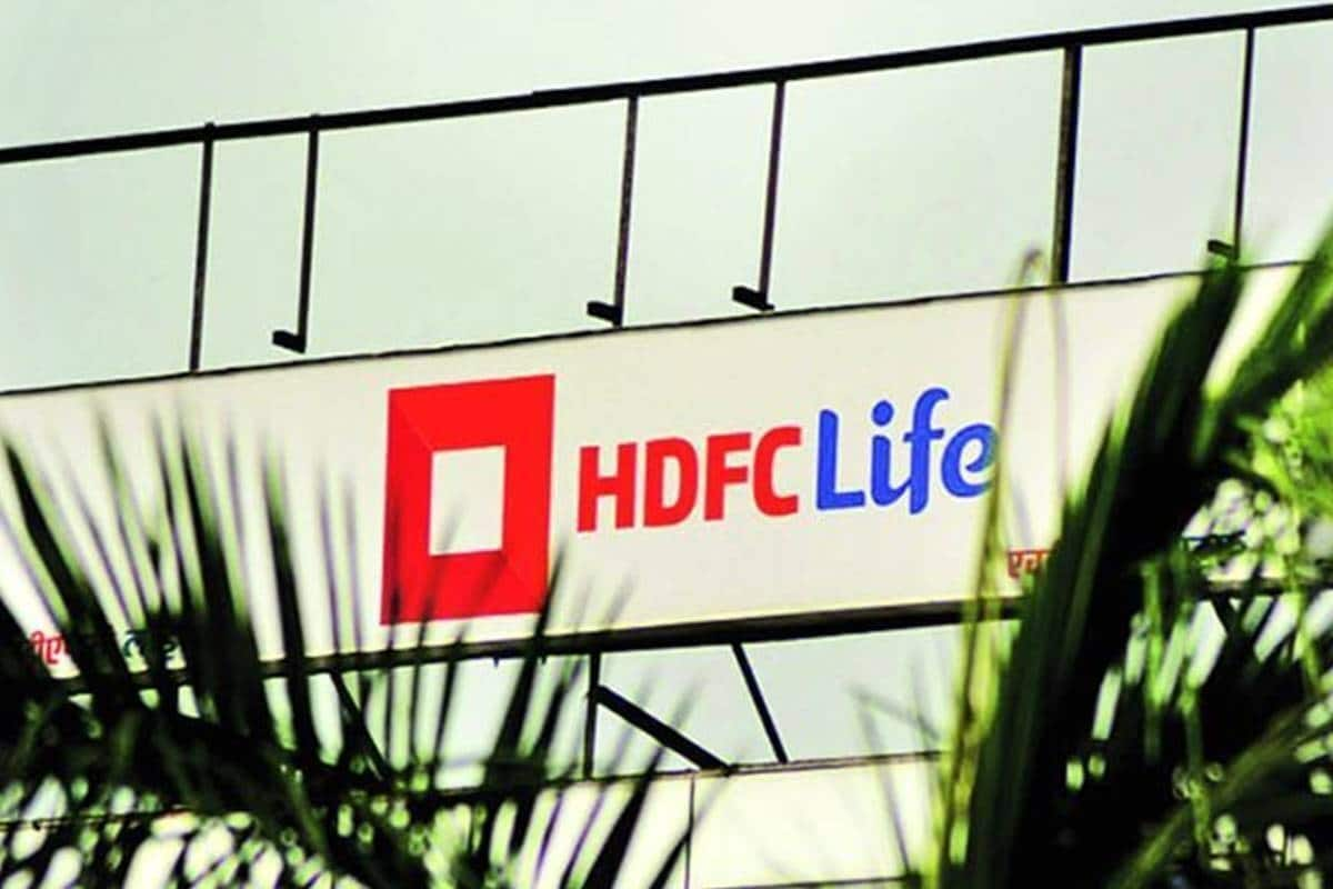 HDFC Life Q2 Profit Jumps 15% on Strong Premiums