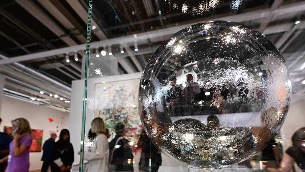 Jeff Koons’ NFT art will go to the moon Jeff Koons’ NFT art will go to the moon