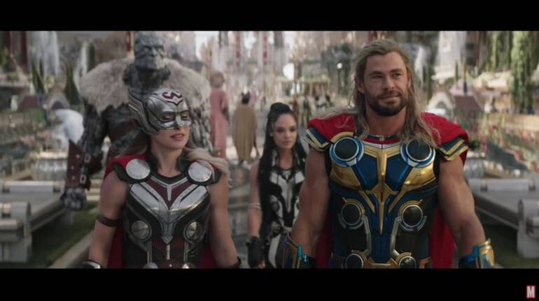 Review: The Biggest Drawback of 'Thor: Love and Thunder'? It's Just for  Fans