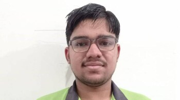 Navya Hisaria wants to sit for session 2 of JEE Main despite scoring 100 percentile in session 1.
