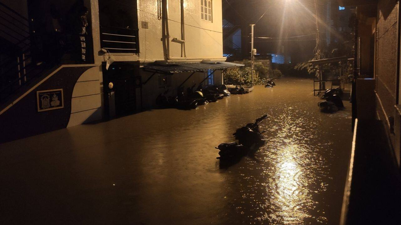 Living with floods: Bengaluru infrastructure cries for urgent reforms Living with floods: Bengaluru infrastructure cries for urgent reforms