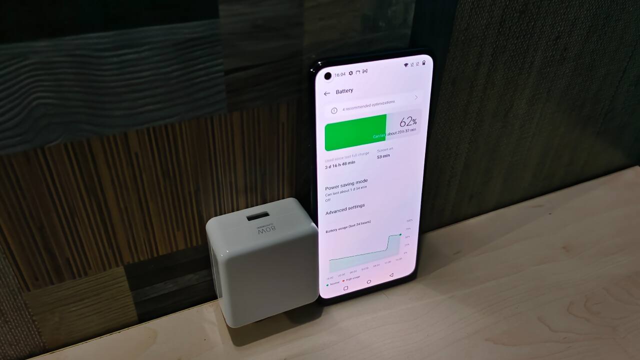 The Nord 2T comes with an impressive 4,500 mAh battery, which was more than sufficient to last an entire day, even under heavy usage. I was able to squeeze out 90 percent of the phone’s battery before heading to bed with a good 10 percent to take into the next day. What’s even better than battery life is the phone’s super-fast 80W charging, adapter included in the box of course, which is capable of fully powering the Nord 2T’s 4,500 mAh battery in around 30 minutes. 