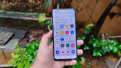 India's smartphone market rebounds in Q2 on fresh launches, eased inventory