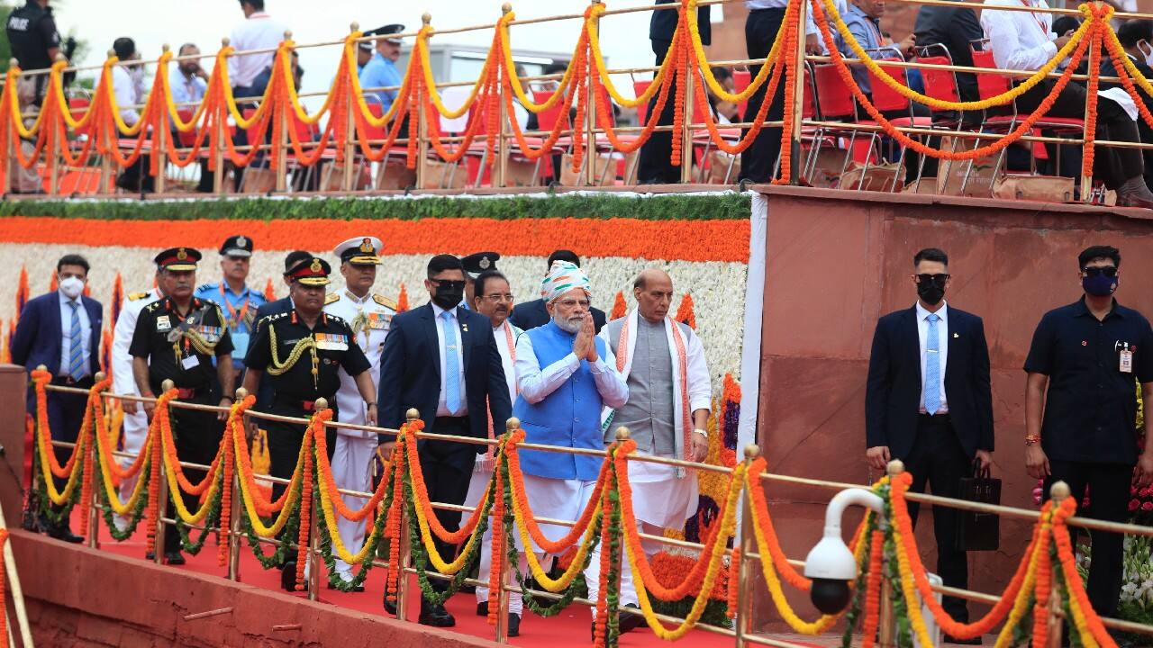 Fight against corruption | “That’s eating away at the foundation of India”. “Corruption is eating away at the foundation of India. I want to fight against it. I call upon the 130 crore Indians to help me fight against corruption…”Some people keep glorifying those who have been convicted of corruption and spent time in jail. We must ensure an attitude of hatred towards corruption and the corrupt.” (Image: AP)