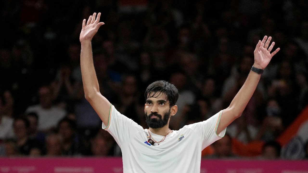 Srikanth Nammalwar Kidambi of India celebrates winning match point against Jia Heng Teh of Singapore during their Bronze medal badminton match at the Commonwealth Games in Birmingham, England, August 7. (Image: AP)
