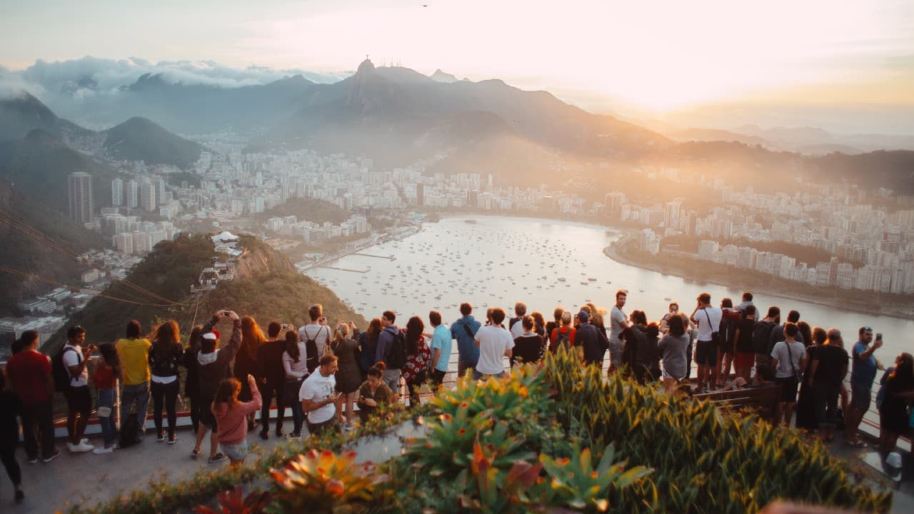 Rio de Janeiro | Steeped in glamour for much of the 20th century, the former capital of the Portuguese empire boasts an iconic backdrop of tree-covered mountains surrounding one of the world&rsquo;s most spectacular natural harbors. While the city suffered a decline in the 1990s, overshadowed by financial hub Sao Paulo, the laid-back vibe and world-famous beaches of Rio continue to hold an allure for foreigners moving to South America&rsquo;s largest economy. (Image: Unsplash)