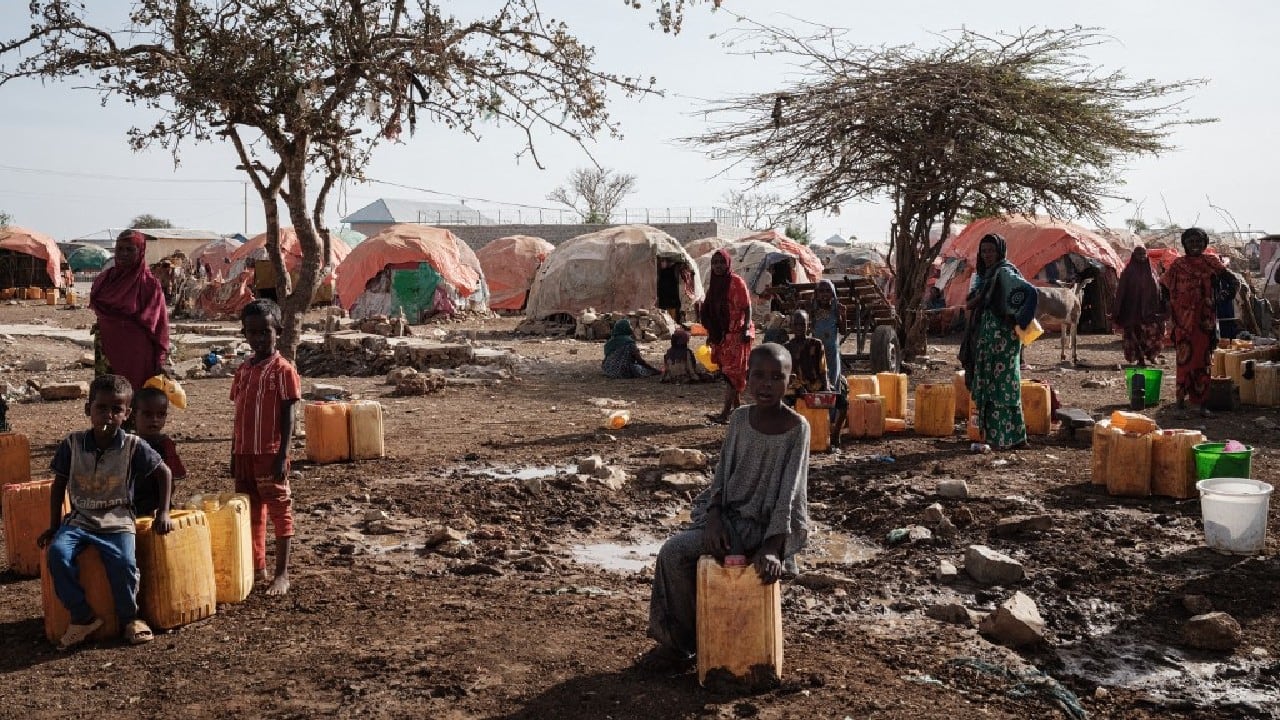 More than 755,000 people have fled their homes but remain within the country's borders, which, when added to those who have fled abroad, brings the total to a million, the UN refugee agency UNHCR and Norwegian Refugee Council (NRC) said on August 11. (Source: AFP)