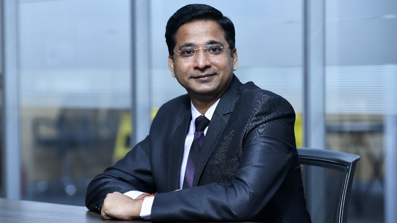 MC Interview | Real up-move yet to be seen in Bharti Airtel, Nifty Midcap aims for 35,000, says this technical chartist