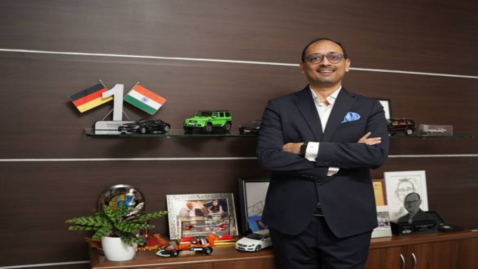 Santosh Iyer, the marketing honcho in driving seat at Mercedes Benz India