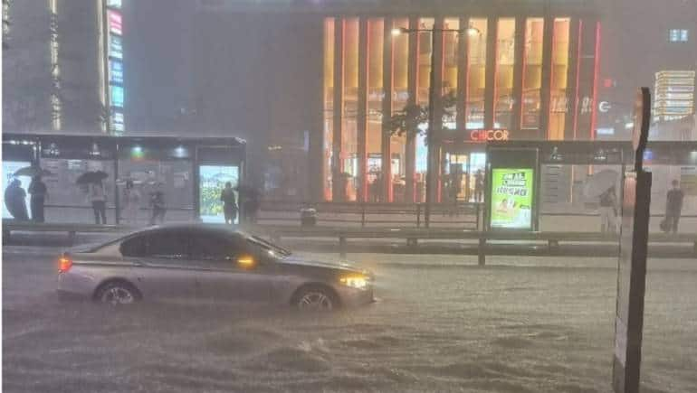 IMD Issues Orange Alert, Predicts Heavy Rainfall, Thunderstorm In These ...