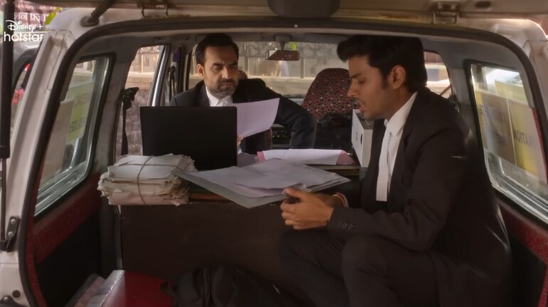 Pankaj Tripathi as lawyer Madhav Mishra in 'Criminal Justice - Adhura Sach', streaming on Disney+ Hotstar. (Screen grab)