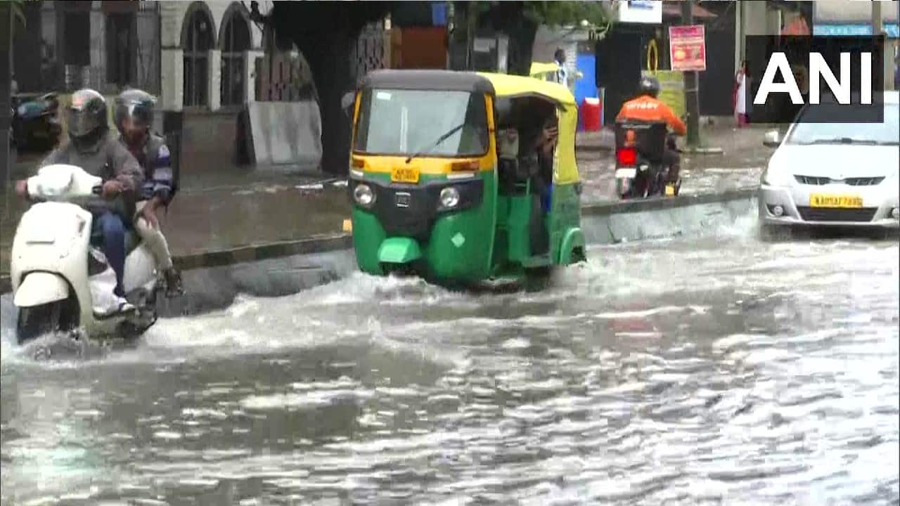 Bengaluru Goes Down Under, Several Areas Waterlogged, Traffic And ...