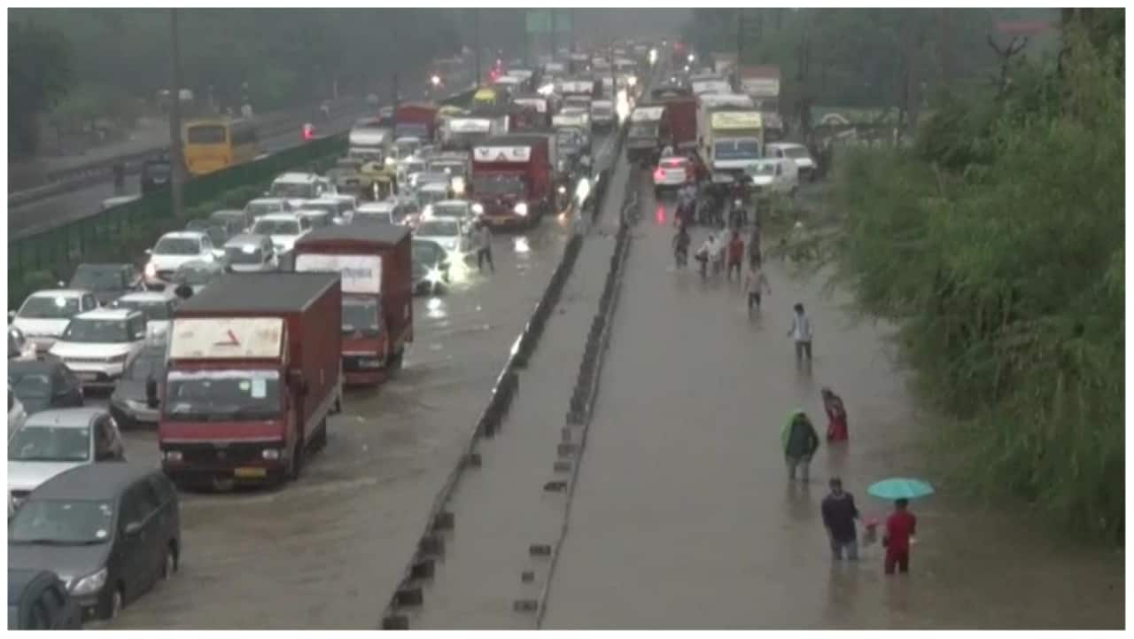 Delhi-Gurugram expressway
