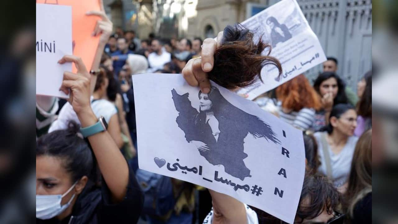 Protests Over Iranian Woman Mahsa Amini's Death In Police Custody ...