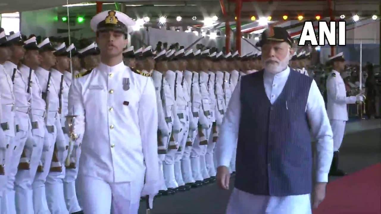 Prime Minister Narendra Modi received the Guard of Honour as he arrived for the Commissioning ceremony of the first indigenous aircraft carrier, at Cochin Shipyard Limited in Kochi, Kerala. (Image: ANI)