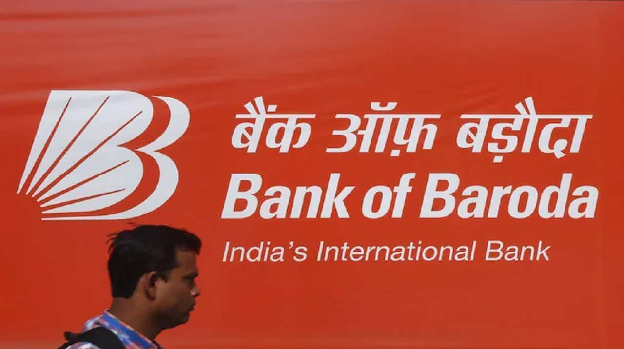 Bank Of Baroda Weightage of the stock: 1.8% Sector: Banks Total number of active equity schemes that held the stock: 100 BoB is one among the largest PSU banks in India in terms of market capital and business.