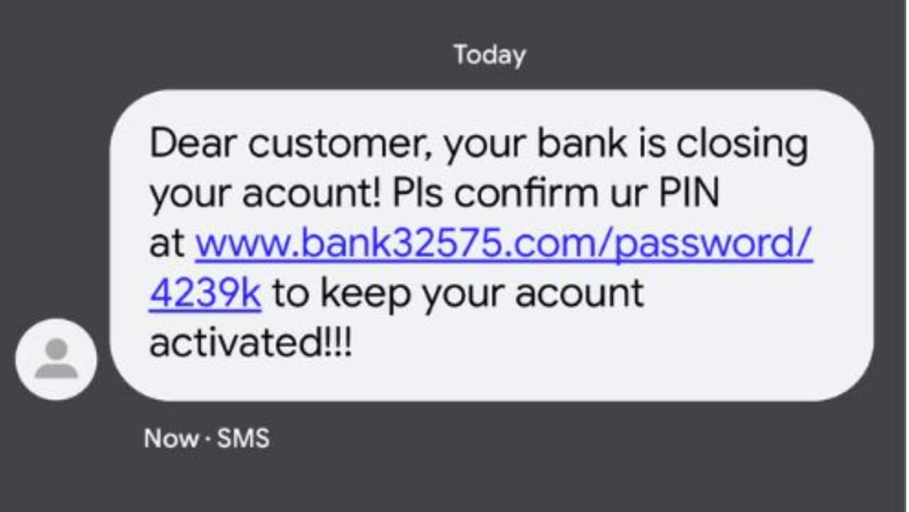 3 telltale signs that the 'urgent' message is not from your bank, it's scammers