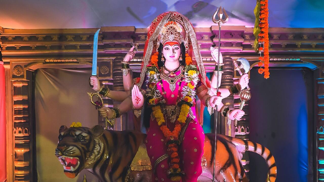 Happy Navratri 2022: Wishes, greetings, SMS, images, messages, Facebook and WhatsApp status Happy Navratri 2022: Wishes, greetings, SMS, images, messages, Facebook and WhatsApp status