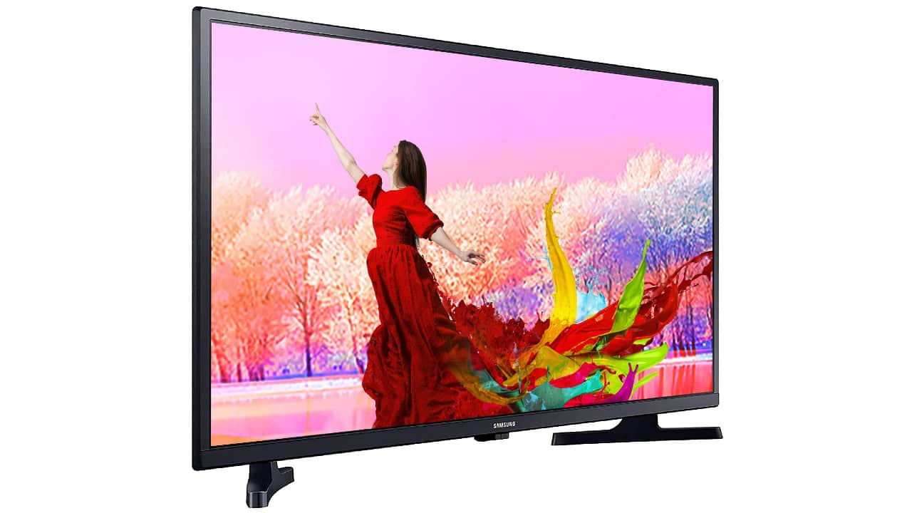 Best Smart TVs under Rs 15,000 | The 32-inch Redmi HD Ready Smart TV is available at a discounted price of Rs 8,999 through Amazon India. LG’s 32-inch HD Ready Smart LED TV is also available for as low as Rs 12,980 on Amazon. Samsung’s 32-inch Wondertainment Series HD Ready LED is also available at a discounted price of Rs 11,999 through Amazon India. The 32-inch Mi 5A HD Ready Smart TV is available at a discounted price of Rs 10,999 through Flipkart. Additionally, 32-inch HD-Ready TVs from Thomson and Realme are also available for purchase under Rs 10,000 through Flipkart. 