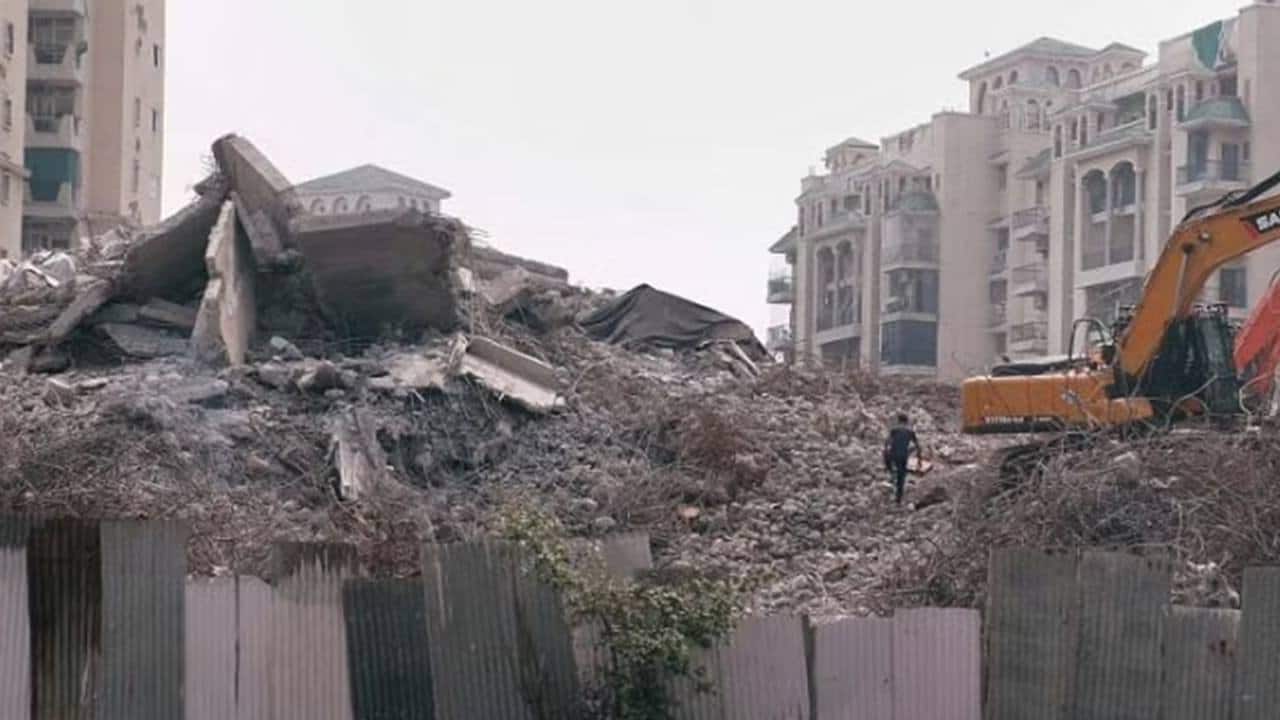 Supertech twin tower demolition: Noida Authority to conduct fresh sound test as residents complain of noise Supertech twin tower demolition: Noida Authority to conduct fresh sound test as residents complain of noise