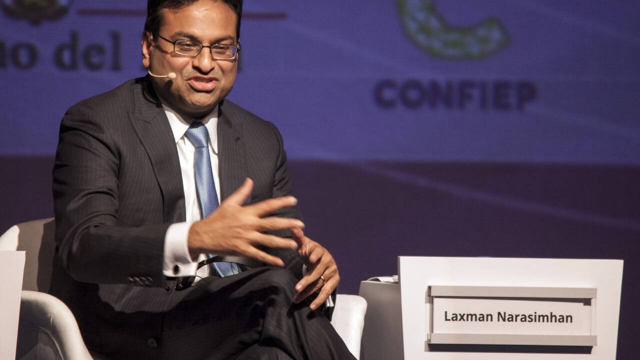 Starbucks new CEO faces immediate challenge of placating workers