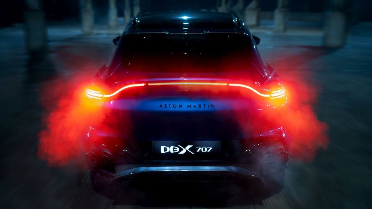 Next comes the suspension and chassis tweaks. The DBX707 gets air suspension as standard with new damper valves and recalibrated dynamic spring volume switching. This is said to improve the car’s body control, thanks to better steering response. The electronic power steering system has been tweaked to allow for more effort build-up as the wheel is turned. This allows for a better feel of the road in corners and the kind of traction and load available to the driver. (Image: Aston Martin)