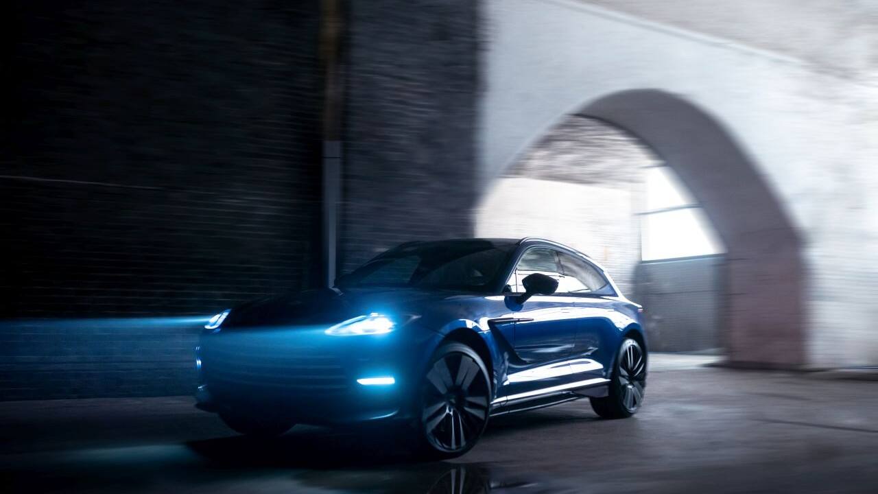What makes the Aston Martin DBX707 the fastest SUV in India