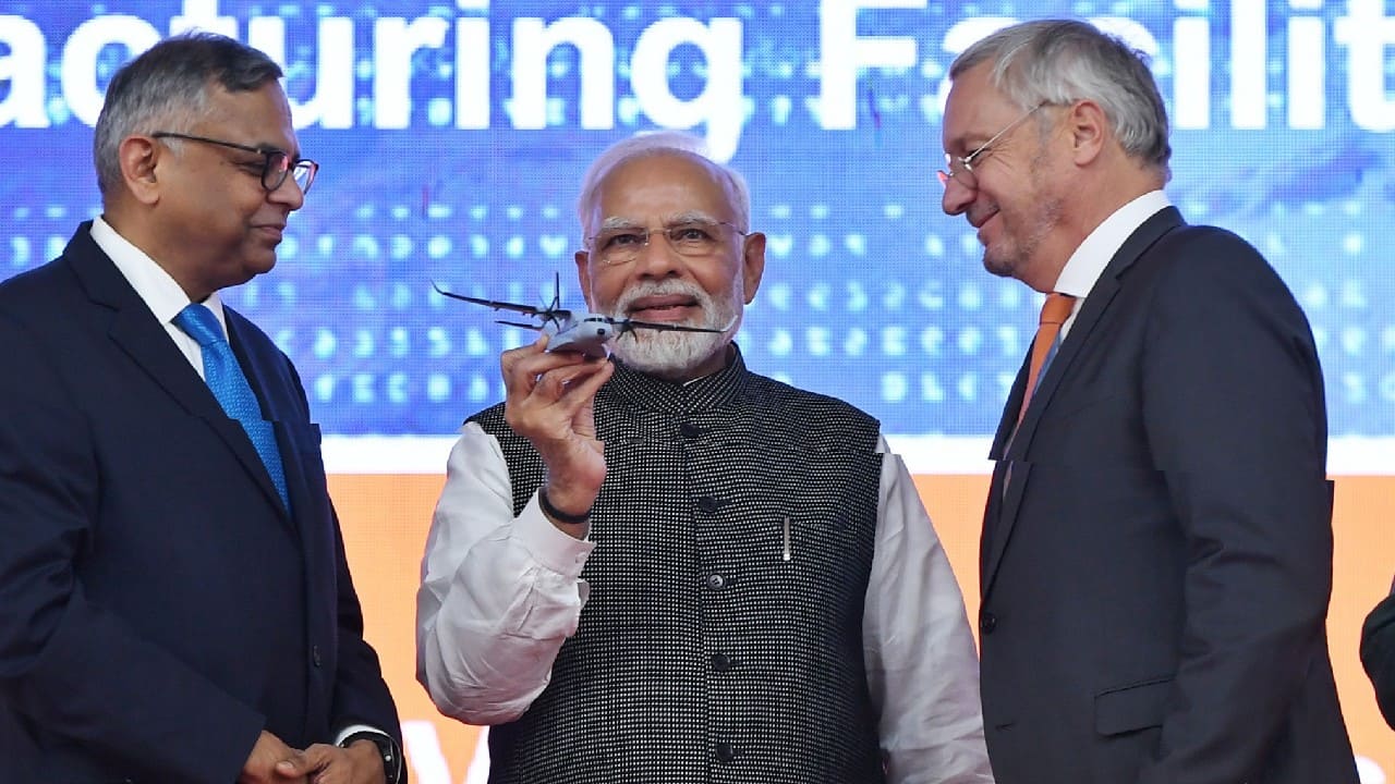 The C-295 Aircraft Manufacturing Facility will be the first aircraft manufacturing facility in the private sector in the country. This facility will be utilised for manufacturing 40 C-295 aircrafts for the Indian Air Force. The facility will be a key step towards achieving Aatmanirbharta in the Defence sector, and will also help unlock the potential of the private players in the sector. (Image: PIB)