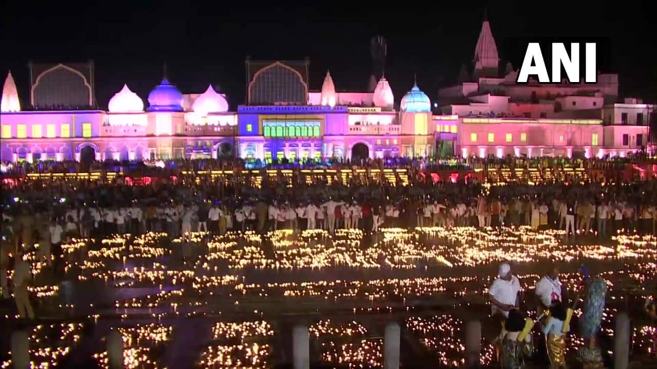 Around 18 lakh diyas were lit up around the banks of river Saryu to mark the festival of lights. Scores of people from across Uttar Pradesh and various parts of India had arrived to witness the iconic celebrations. (Image: Twitter/@ANI)