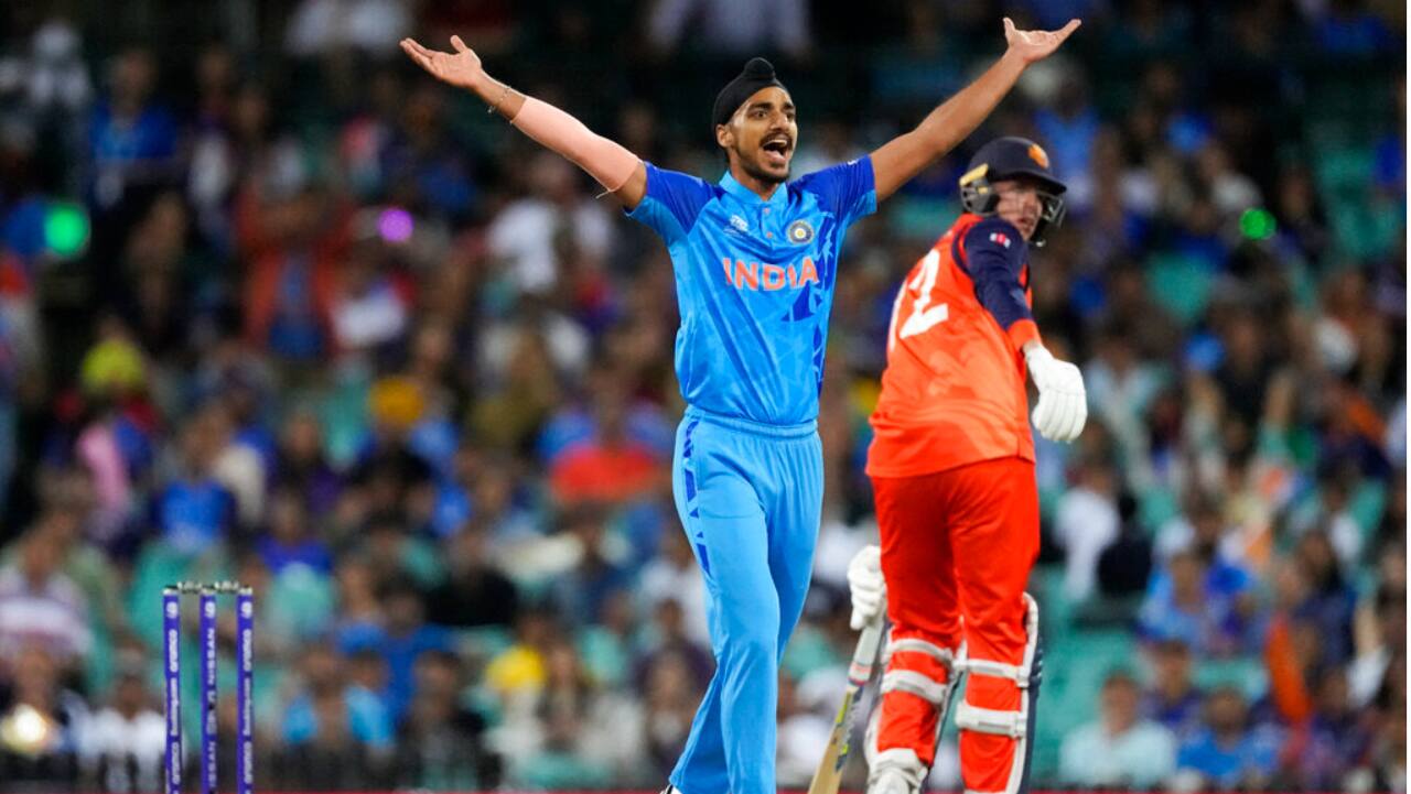 Arshdeep Singh appeals for an LBW against Netherlands' Fred Klaassen during the T20 World Cup cricket match between India and the Netherlands in Sydney, Australia, Thursday.