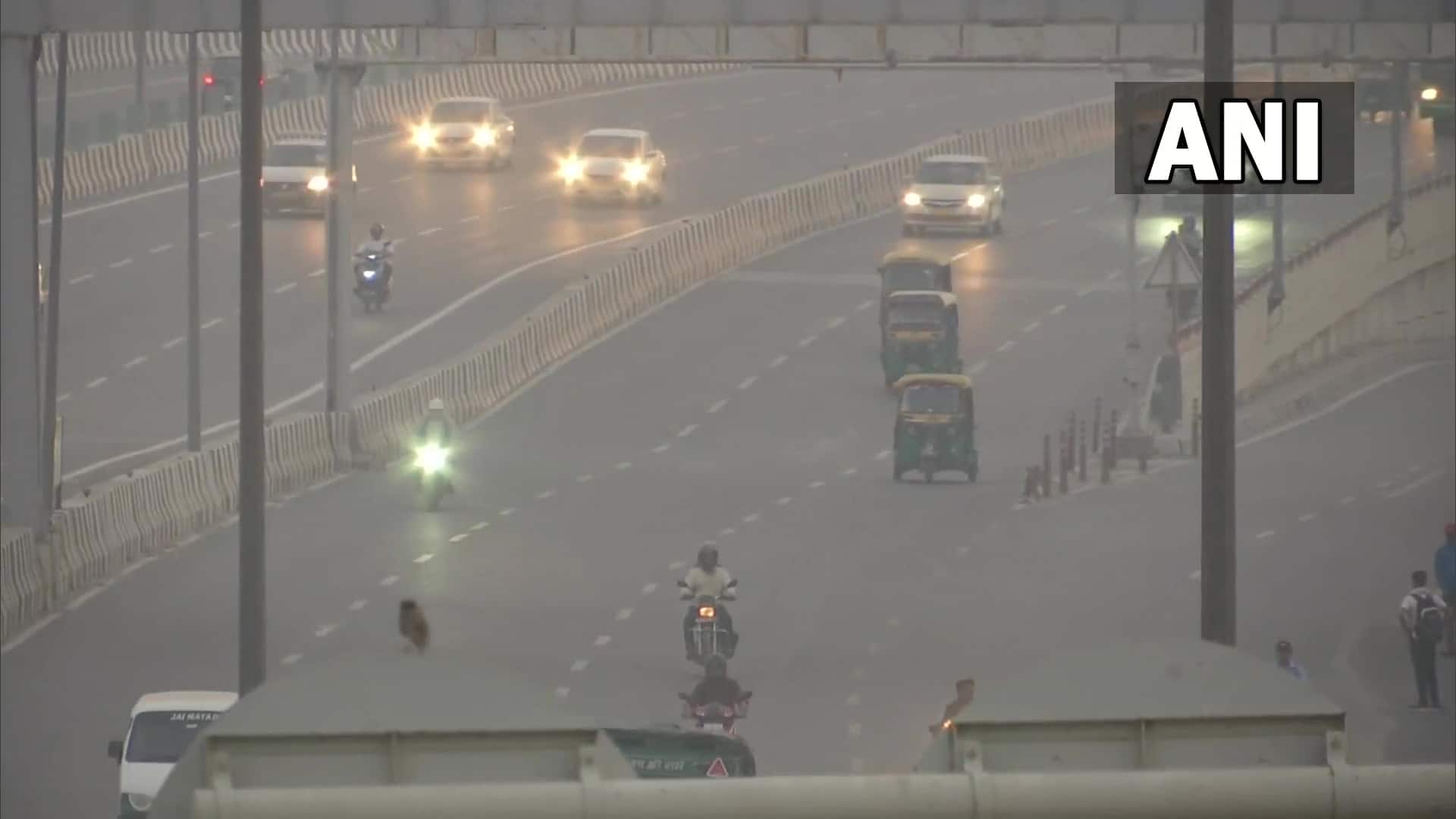 Delhi air quality dips to 'very poor' as temperature continues to fall