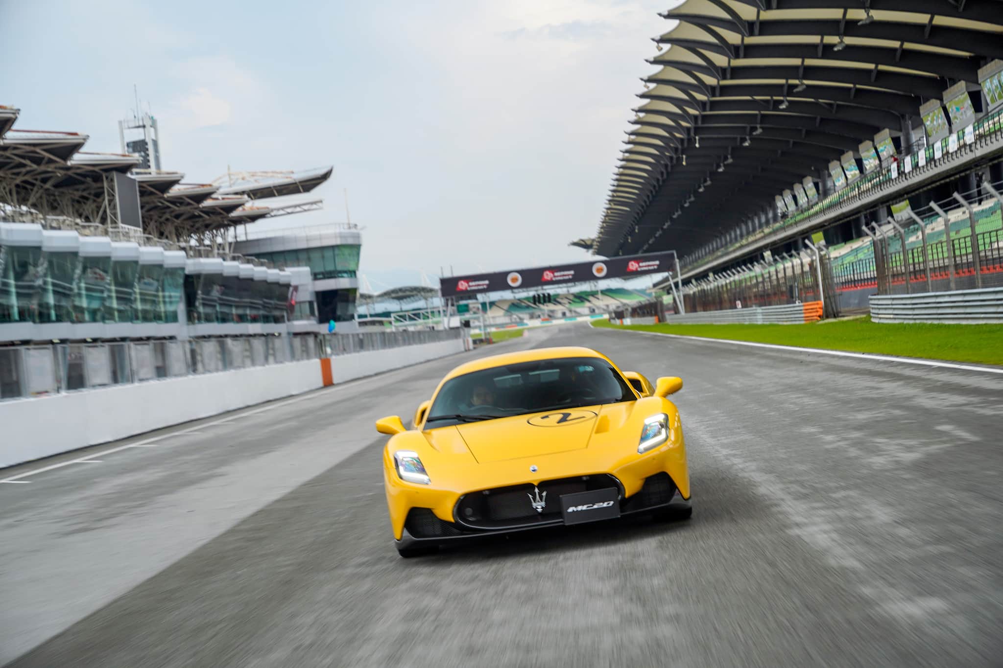 There’s an 8-speed automatic gearbox upshifting with absolute conviction and total precision, but the real star is the proprietary Maserati Twin-Combustion system, which is Formula One-derived tech that causes more effective combustion (Image Source: Parth Charan/Moneycontrol)