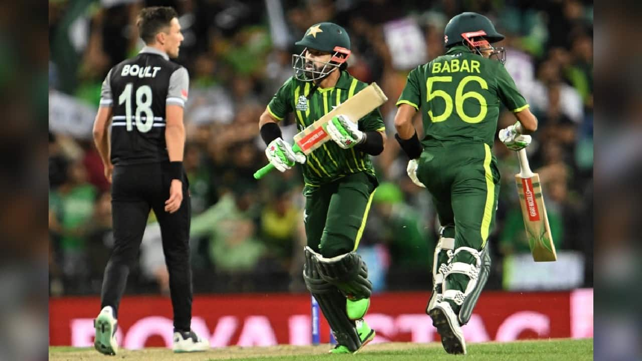 In Pics Pakistan Outperform New Zealand To Storm Into T20 World Cup Finals