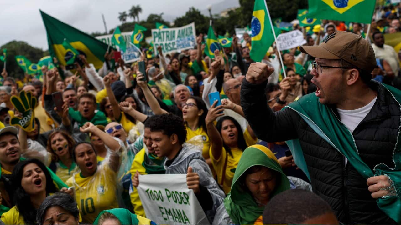 Cabinet members, governors-elect and evangelical leaders who have been strident supporters of Bolsonaro are now offering overtures to the incoming leftist government. (Source: AP)