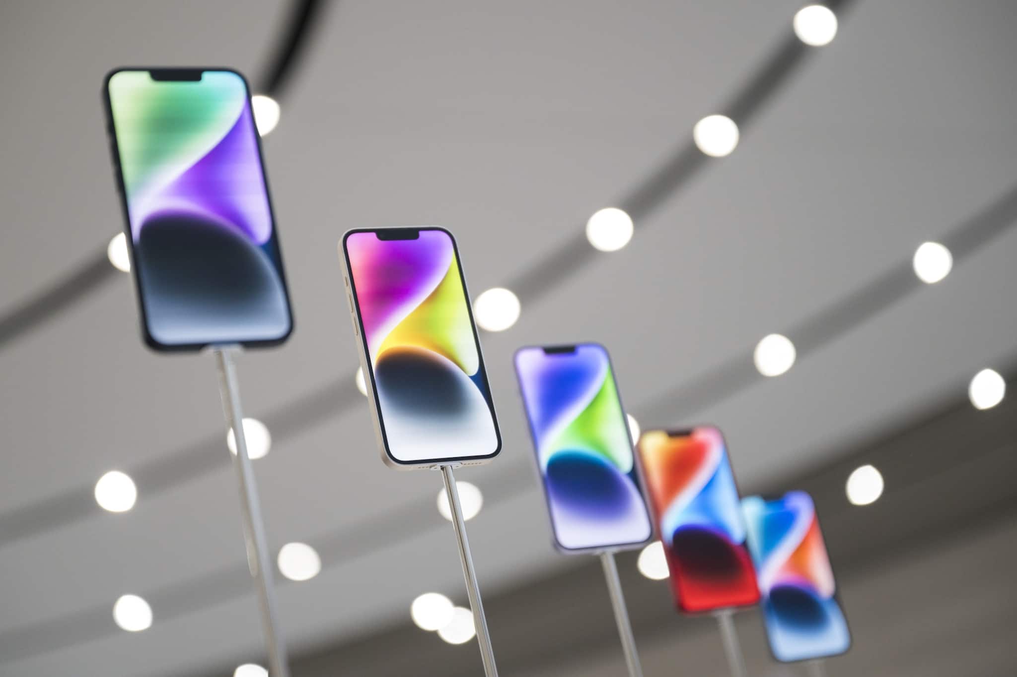 iPhone delays weigh on Apple ahead of holiday season
