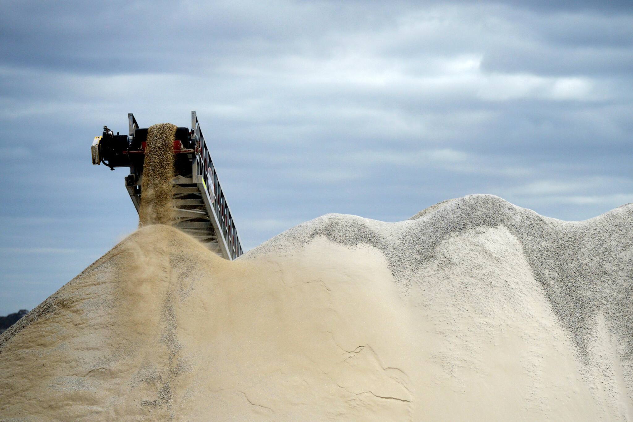 Lithium’s 1,200% frenzy tempered by blip in China’s EV market