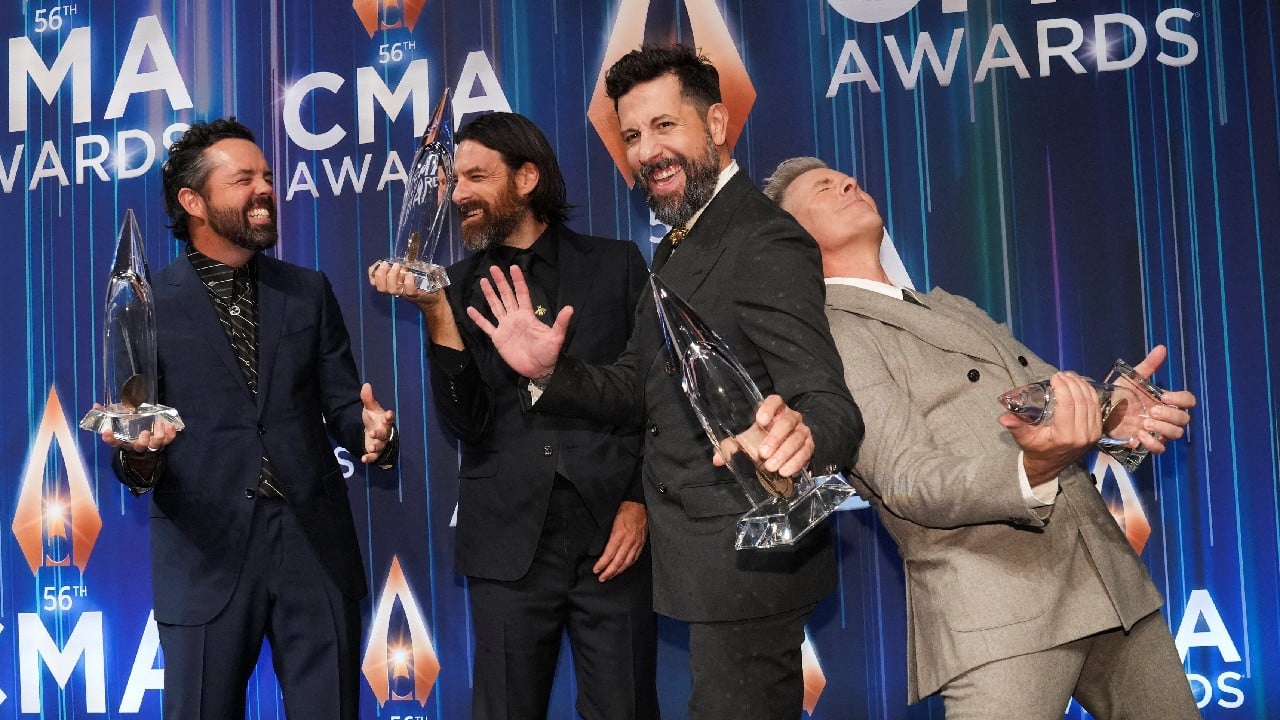 In Pics Best of the 56th Annual CMA Awards 2022