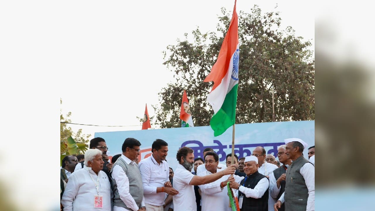 Bharat Jodo Yatra: Congress' Campaign Led By Rahul Gandhi Enters Madhya ...