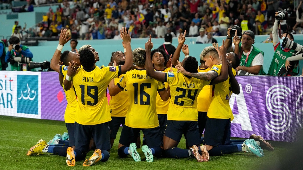 Ecuador's Moises Caicedo celebrates with teammates after scoring his side's first goal during the World Cup group A soccer match between Ecuador and Senegal, at the Khalifa International Stadium in Doha, Qatar. (Image: AP)
